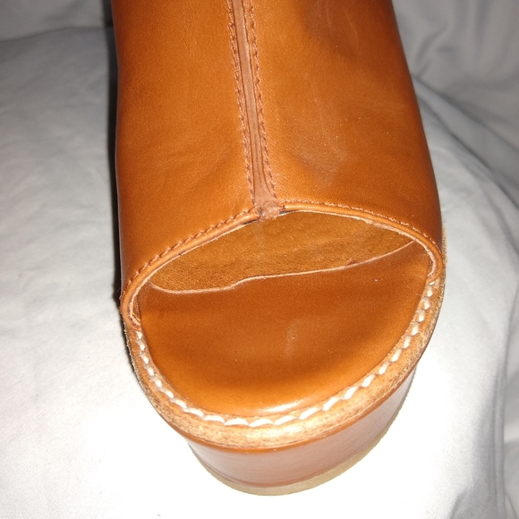 Etienne Aigner Leather Wedges - Picture 2 of 5